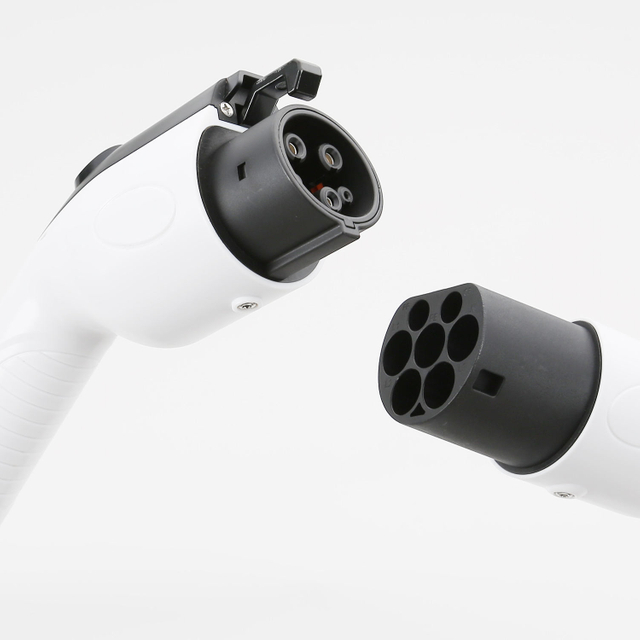 3.5kw 7kw 16A 32A Sae J 1772 T1-T2 CE EV Charger Cable